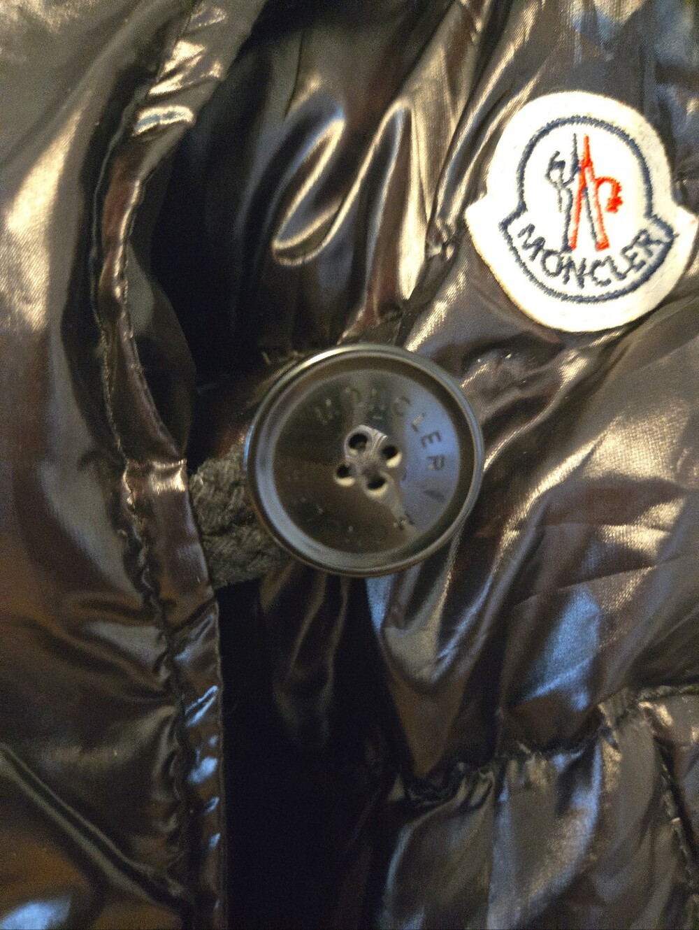 Moncler Grenoble Down Puffer Vest Fur Lined Hood Black Womens Size 1 US Small - Picture 3 of 15
